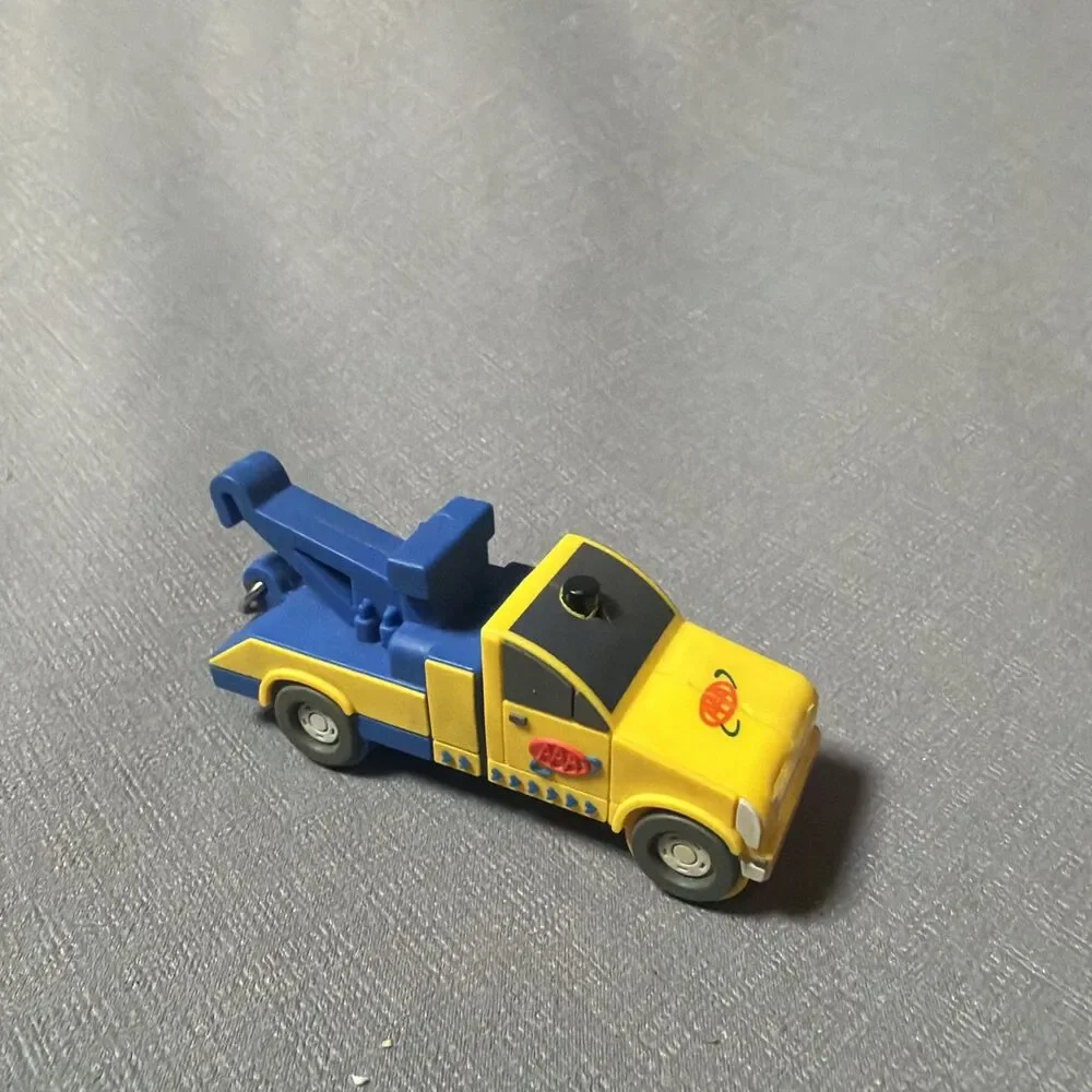 AAA Tow Truck Key Chain-G